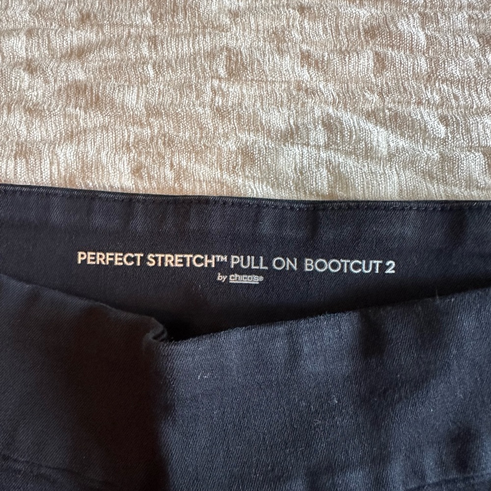 Chico's Black Perfect Stretch Pull-On Bootcut Jeans. Size 2